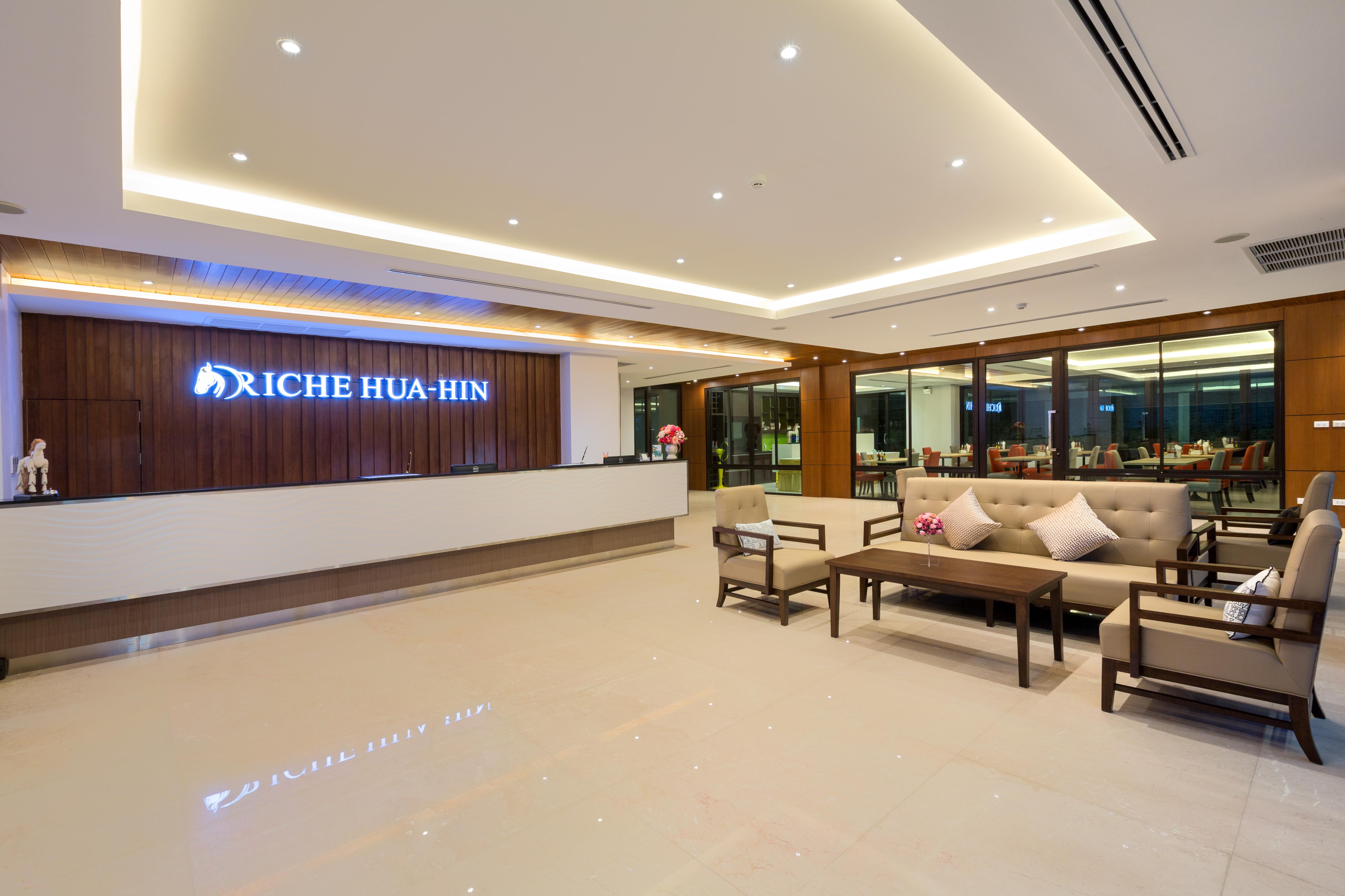 Riche Hua Hin Hotel - Sha Plus Ngoại thất bức ảnh